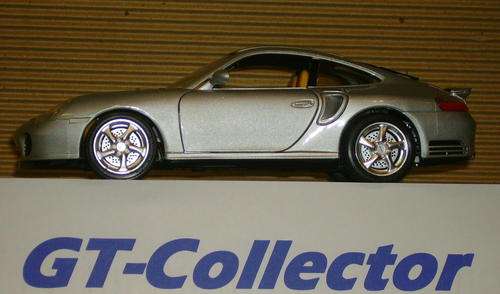 1:18 PORSCHE 996 TURBO 1996 silver metallic by Bburago/I top cond - 7 days money-back guarantee! 232