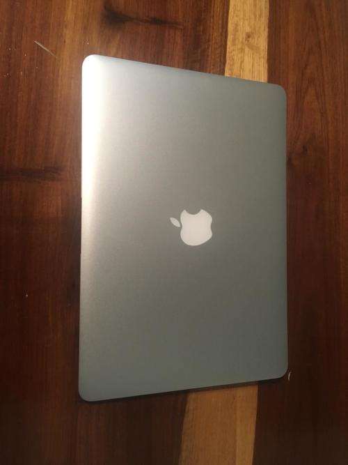 $$$$BARGAIN$$$$ Macbook Air 13 8gb 128gb ssd