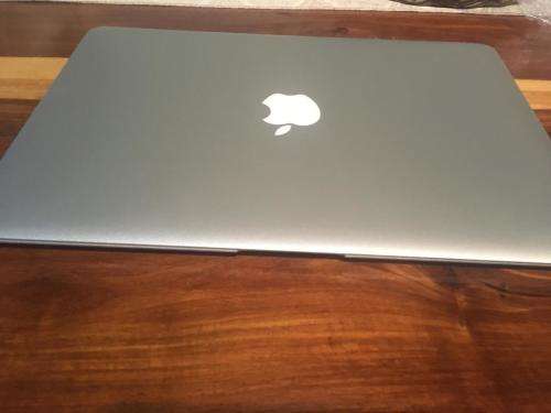 $$$$BARGAIN$$$$ Macbook Air 13 8gb 128gb ssd
