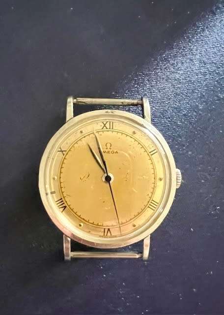 Vintage Omega 17 Jewels mens wristwatch for PARTS/repair.