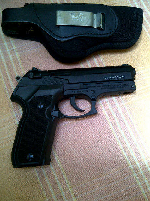 Gamo PT 80 pistol with pouch!