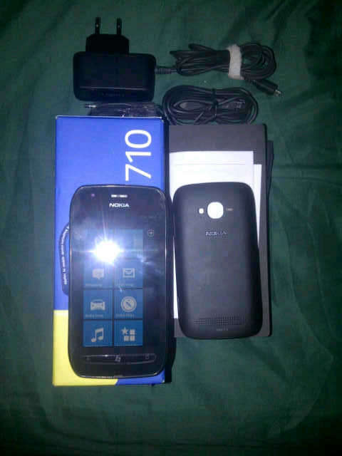 NOKIA LUMIA 710 BLACK