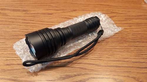 High power flashlight 1600 lumens with accessories