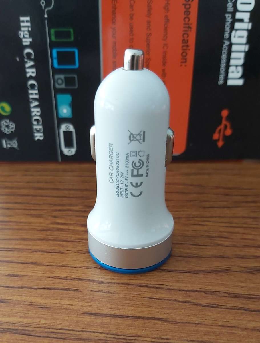 !!!Bulk lot!!! 10 x Dual USB Car Charger 1A & 2.1A