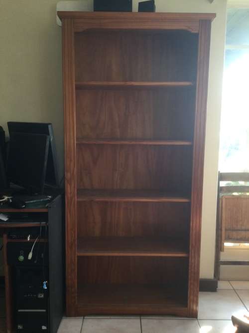 Book case / shelves