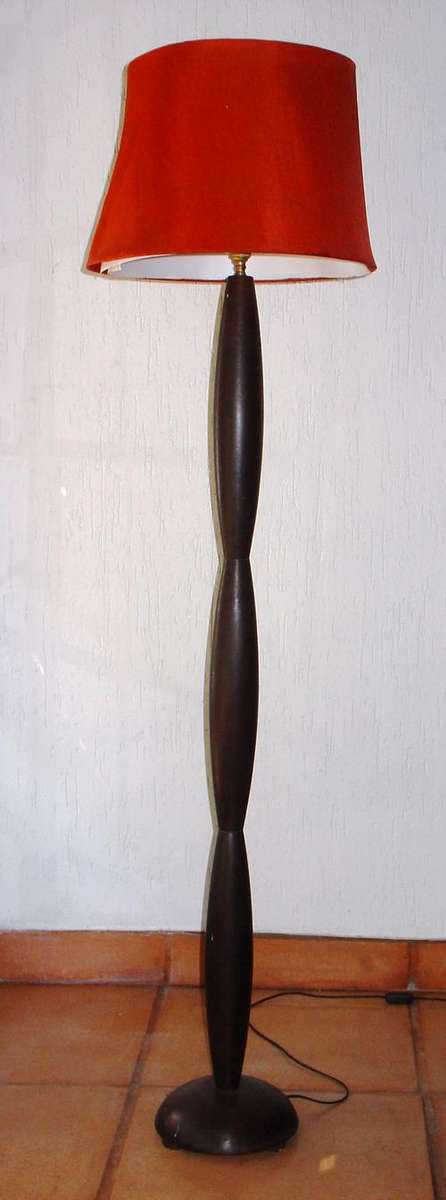 Wooden Standard / reading lamp