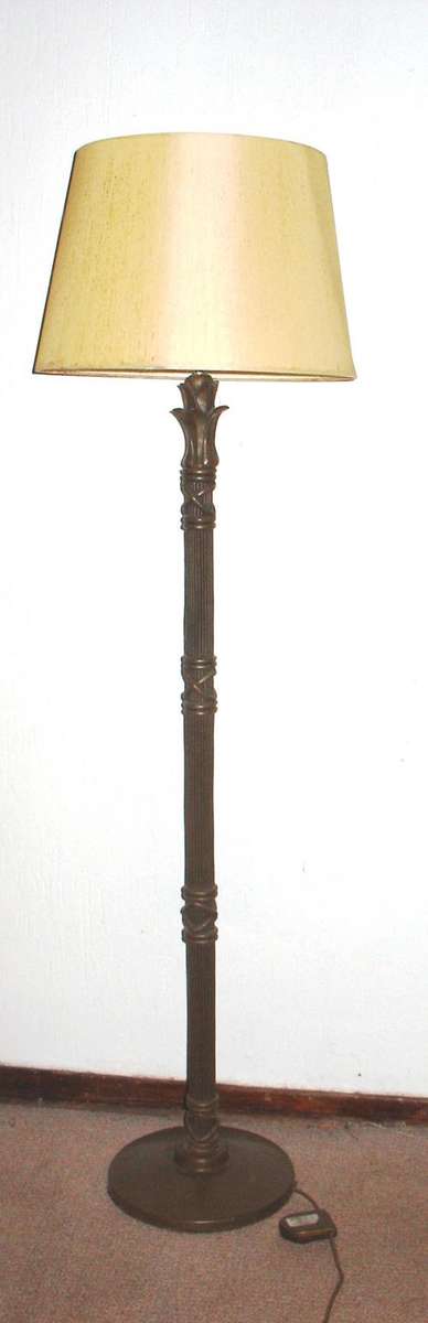 Standard / floor lamp