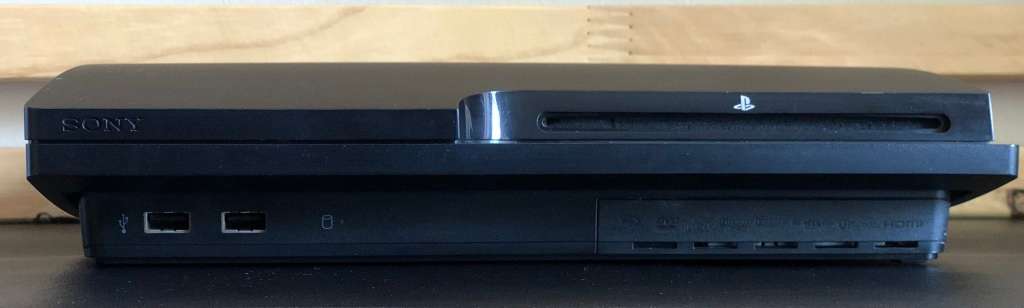 PlayStation 3 Slim 320GB (CECH-3004A) Console + Game Bundle