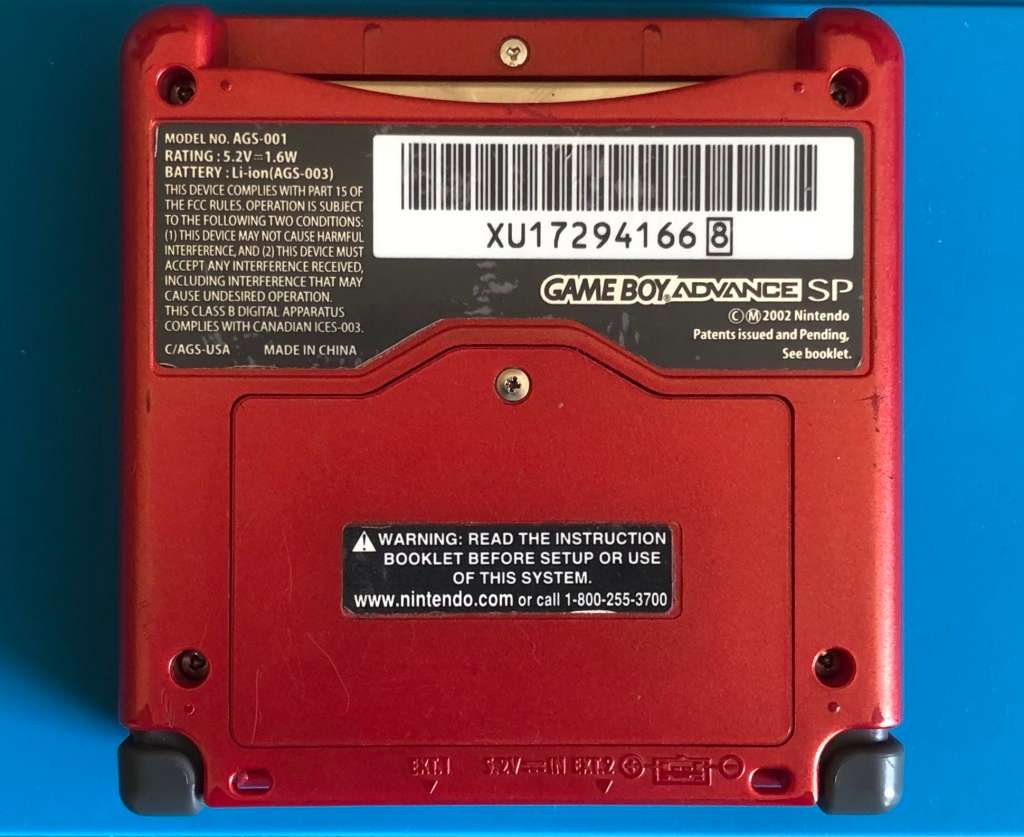 Game Boy SP (AGS-001) Console + Game Bundle