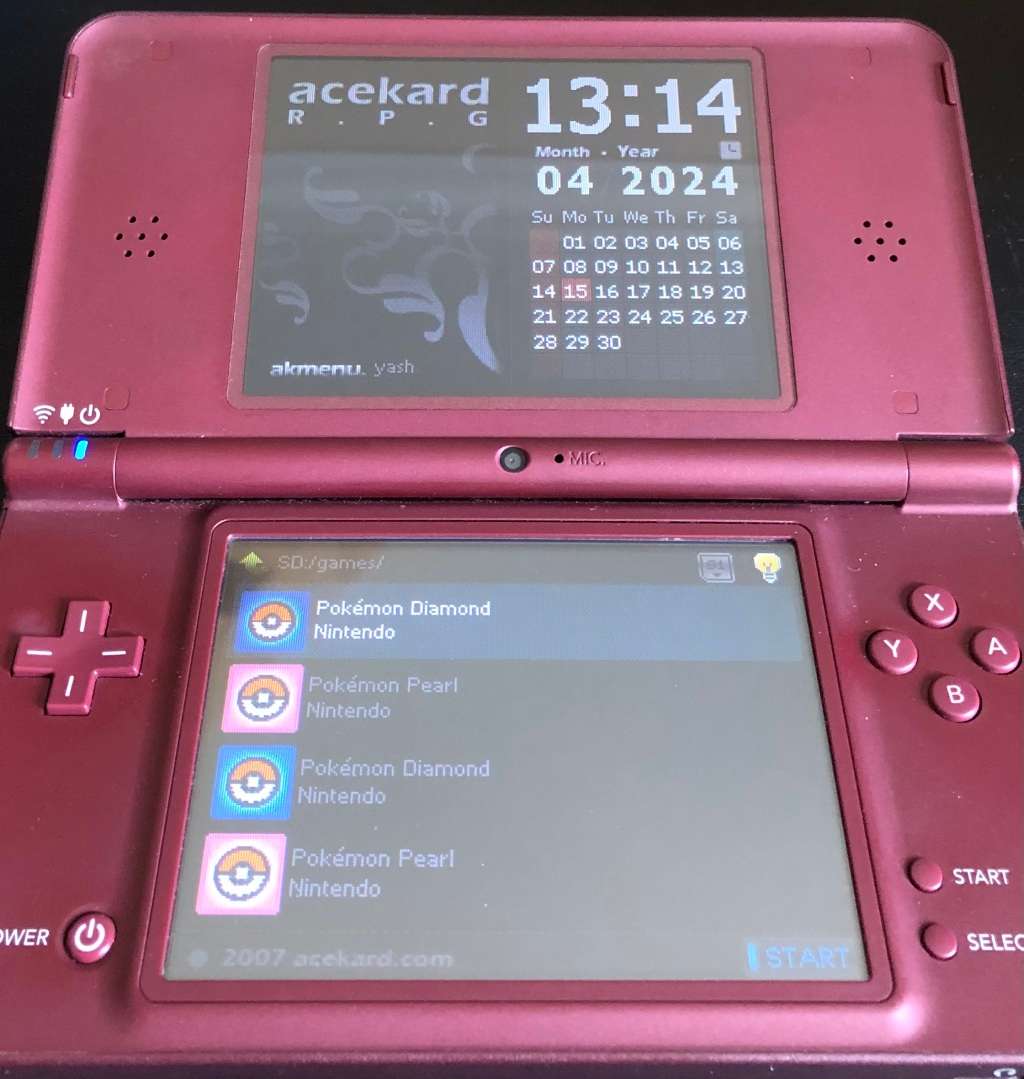 R4 CFW Adapter with 16GB Micro SD Card (Games Loaded) - Nintendo DS