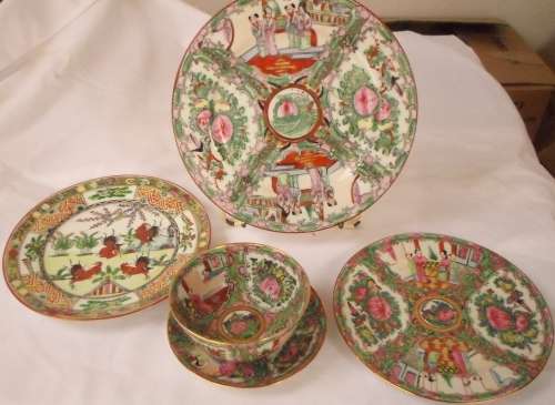 BEAUTIFUL  COLLECTABLE  ORIENTAL STAMPED SET OF PORCELAIN ITEMS