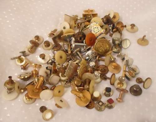 WOW   WOW !!!! LOT OF ASSORTED CUFF LINKS +TIE PINS +PIN BADGES+STICK PINS AND MORE
