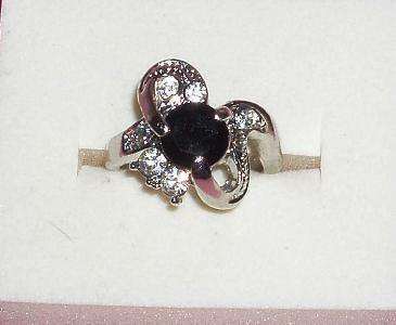 GORGEUS SPARKLING BLACK STONE RING
