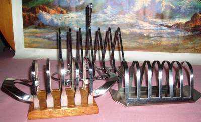 3 X TOAST RAKS HAVE A LOOK