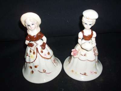 ***    2 X OLD FASHIOND LADY BELL'S ***