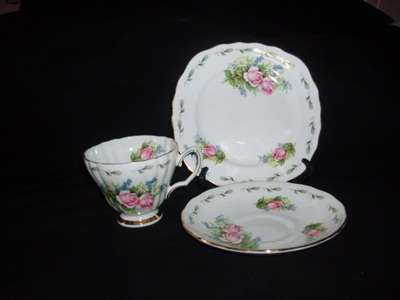 ****ROYAL WALE TRIO  ( MADE IN ENGLAND )****