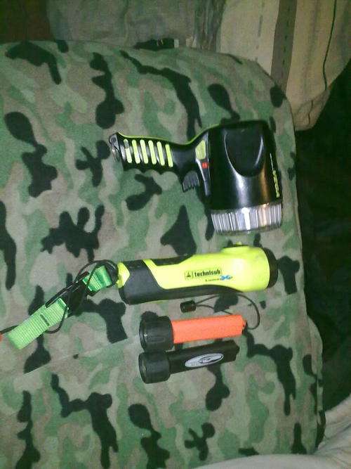 4 x tourches, all working