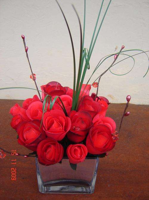 IMPORTED WOODEN ROSES