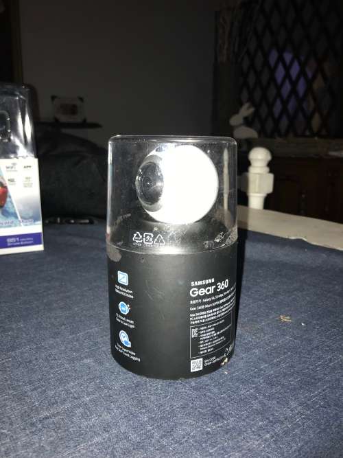 Samsung gear 360 camera