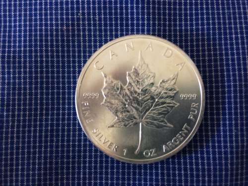 Canadian Maple 2011, 1oz .999.9%, Pure Silver Bullion