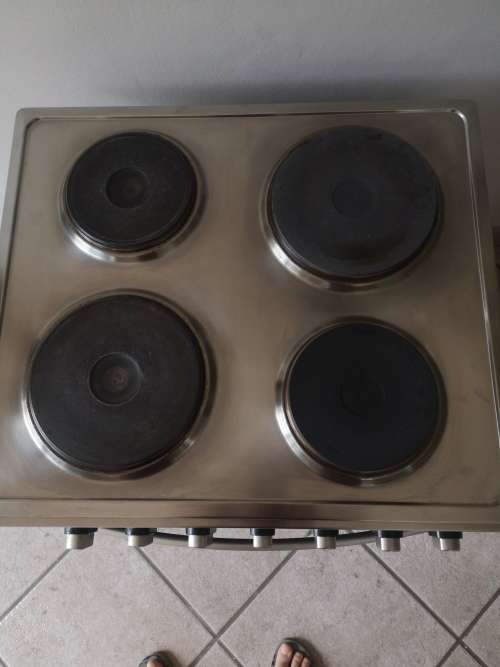 Kelvinator Hob and Oven 60cm