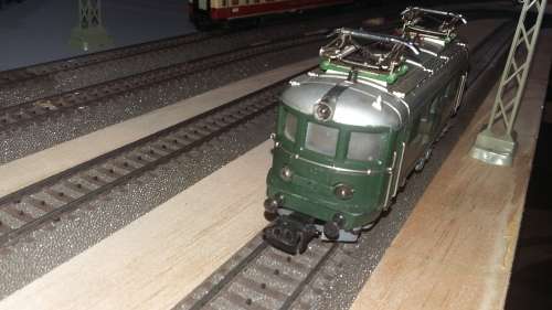 MARKLIN ELECTRIC LOCOMOTIVE