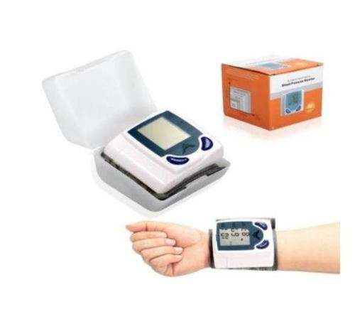 BLOOD PRESSURE MONITOR (PORTABLE)