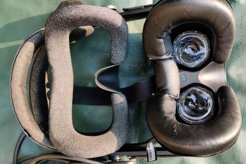 HP Reverb G2 V1, with V2 cable