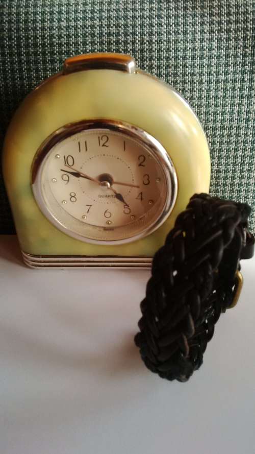 Ladies Cool & Funky Platted Style Leather Wrist Band