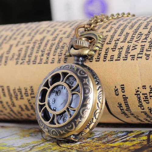 Elegant Vintage Looking  Mini  STEAMPUNK Style Pocket Watch