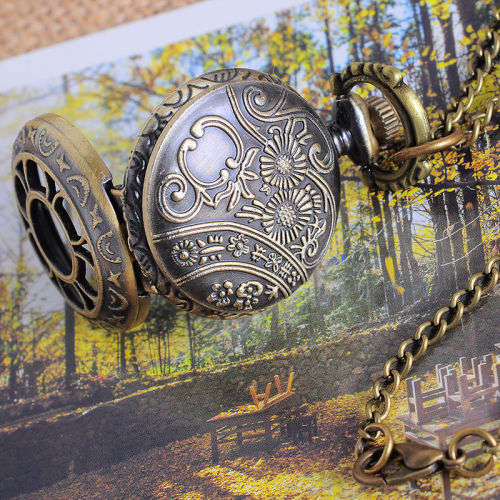 Elegant Vintage Looking  Mini  STEAMPUNK Style Pocket Watch