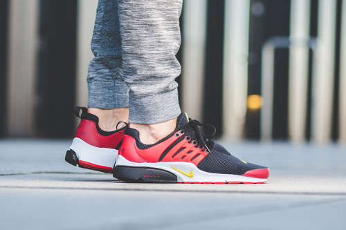 Mens Cool Red & Black   NIKE AIR PRESTO   ( UK 7 )  ( SA 7 )