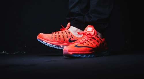 Mens Cool Orange  NIKE AIRMAX   ( UK 8.5 )  ( SA 8.5 )