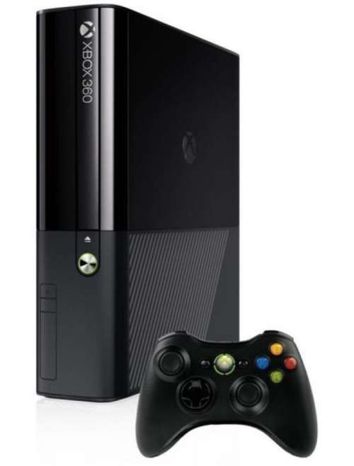 Microsoft Xbox 360  4GB Console with 4 Games  | Excellent Condition