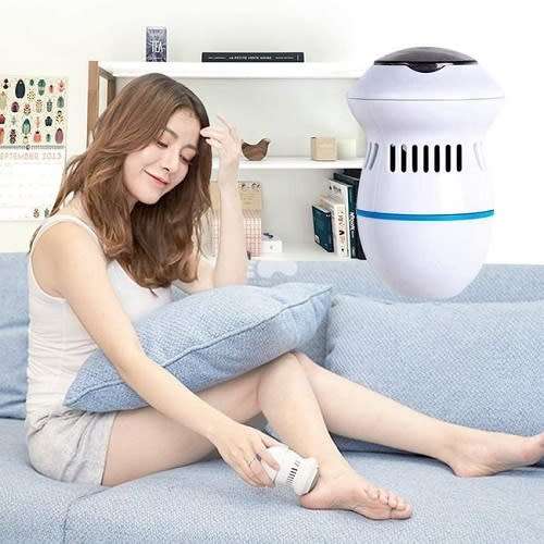 HIGH POWERED and COMPACT CALLUS REMOVER and FOOT FILE WITH BUILT IN VACUUM