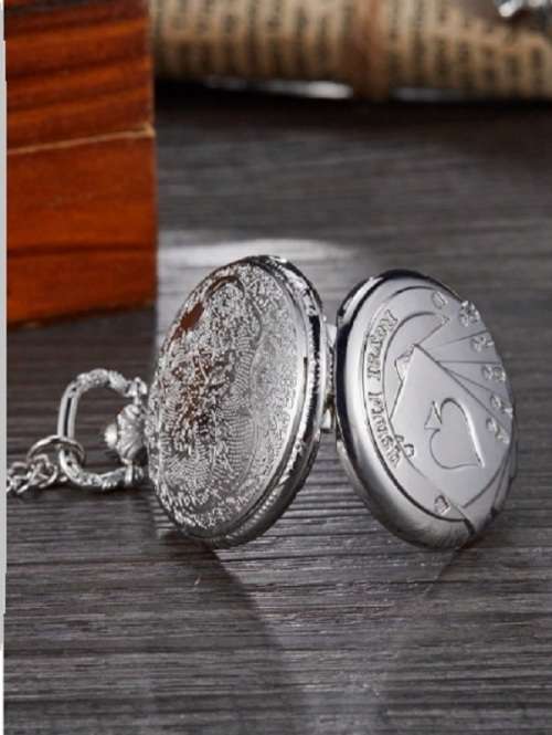 Super Cool Royal Flush Poker Stars Quartz Pocket Watch