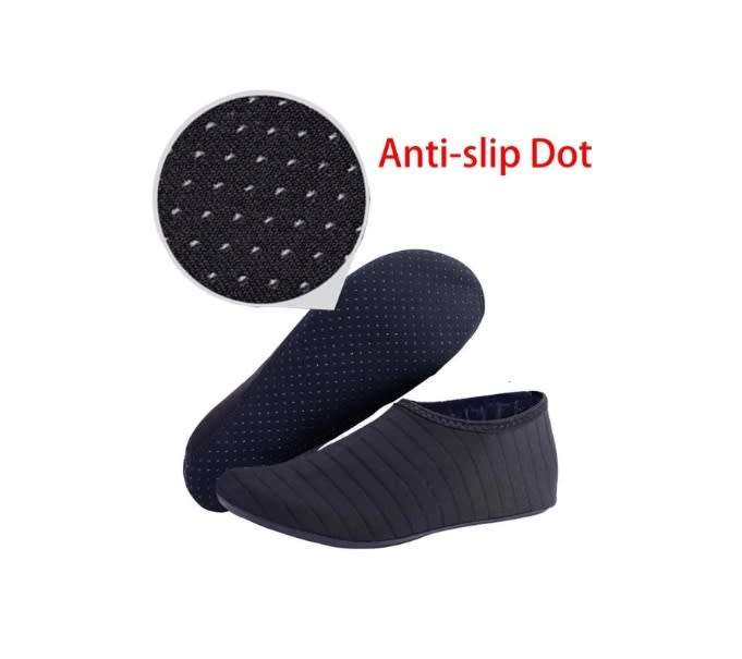 Super Comfy Non-Slip Outdoors Quick Dry Yoga , Workout or Recreational Sports Protective Sock Shoes