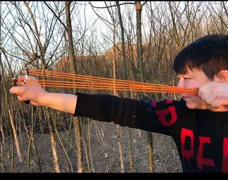 Powerful & Accurate Alloy  6 Sling  Hunting , Recreational or Self Defense Slingshot