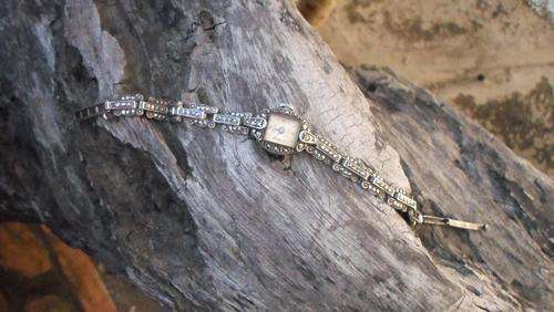 LOVELY-925 SILVER & MARCASITE LADYS WRIST WIND UP WORKING WACH