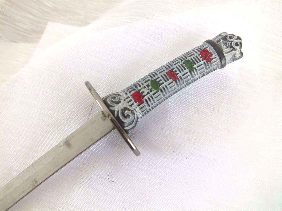 Classic Mini Japanese SAMURAI NINJA SABRE Katana Steel Metal Sword Set with Stand - Black