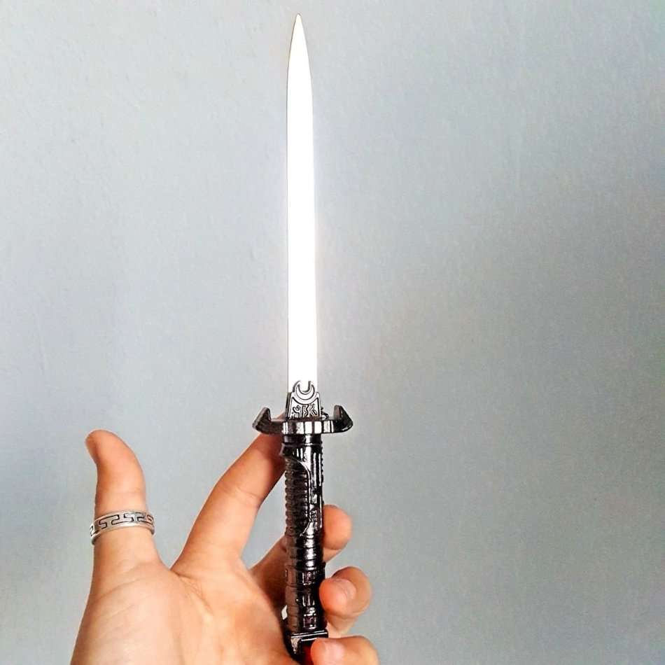 Classic Mini Sacred Chinese SAMURAI NINJA Steel Metal Sword Set with Stand - Black