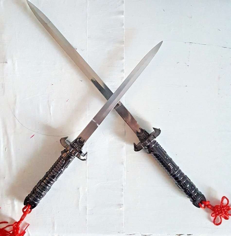 Classic Mini Sacred Chinese SAMURAI NINJA Steel Metal Sword Set with Stand - Black