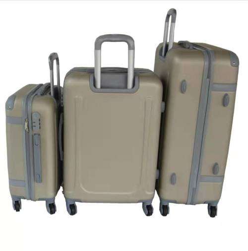 Set of 3 Suitcases Travel Trolley Luggage,PC with Universal Wheels