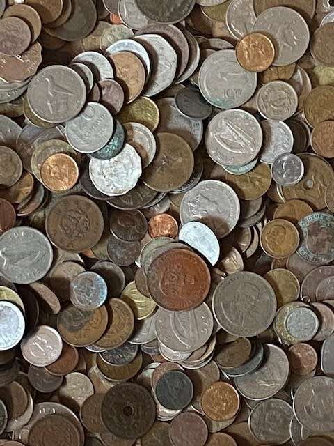 1 Kilogram Of World Mixed Coins In Bank Bag