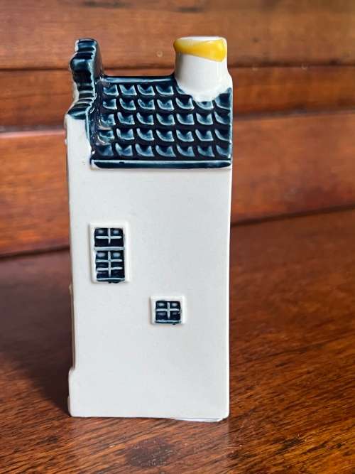 KLM House 46