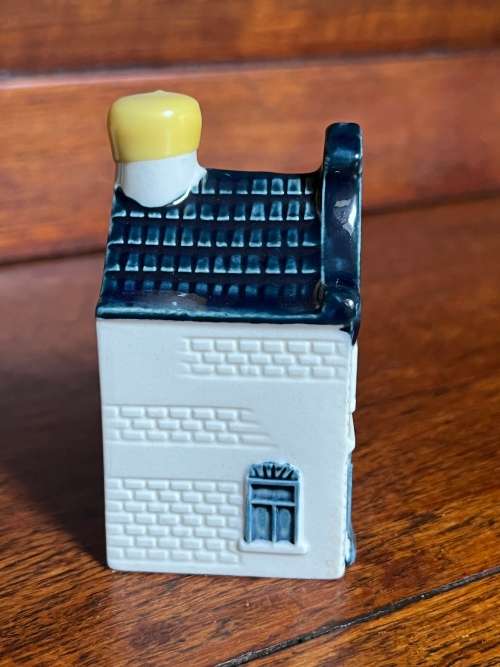 KLM House 5