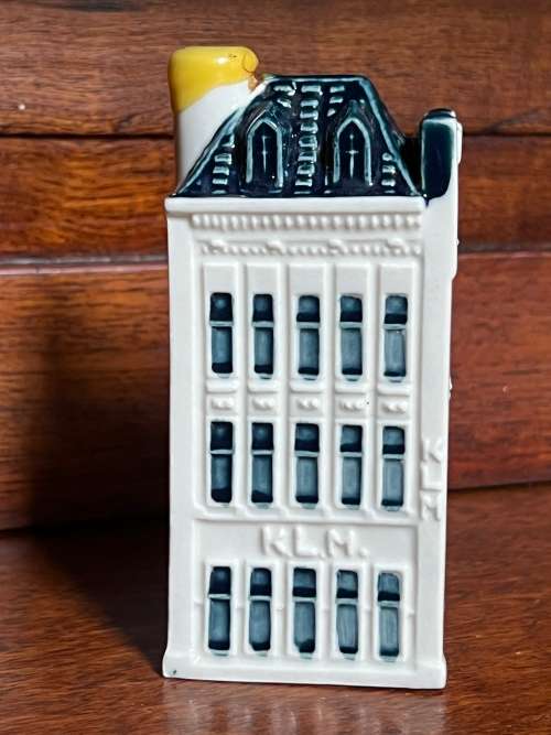 KLM House 75