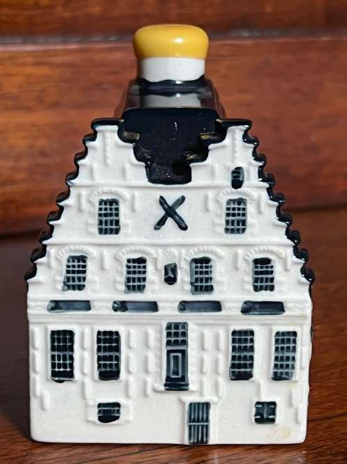 KLM House 87