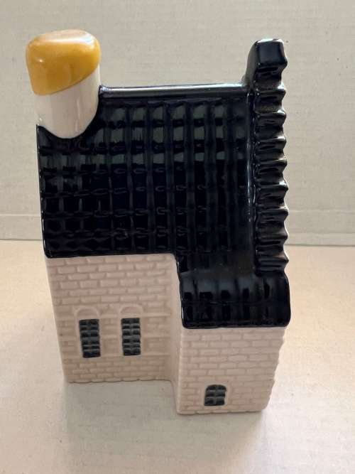 KLM Bols House Number 44