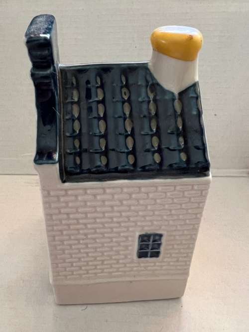 KLM Bols House Number 63